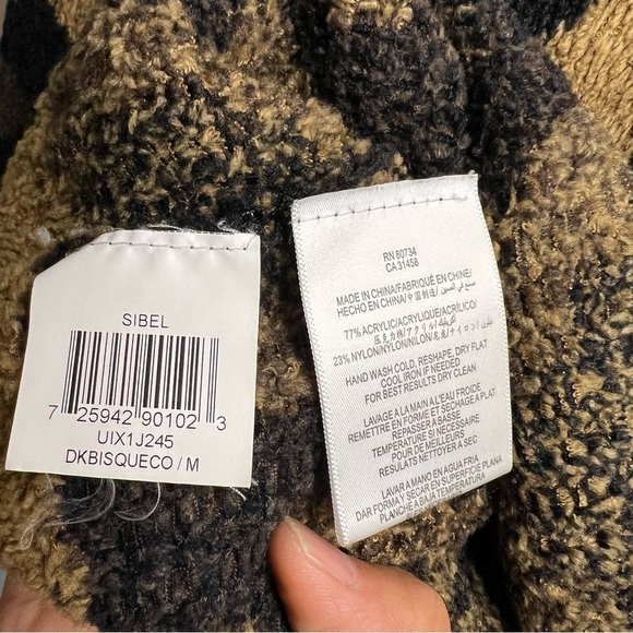 BCBGMAXAZRIA Pullover Sweater Leopard Print Camel Black Sz M Fluffy Soft - Picture 8 of 10